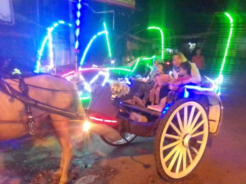 Ongkos naik delman untuk keliling Kota Jepara di Alun-alun Jepara 1 (FB/Info Seputar Jepara)