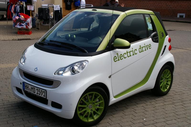 Ramah lingkungan dan lebih hemat, kini mobil listrik semakin diminati. (Flickr/

Frerk Meyer)