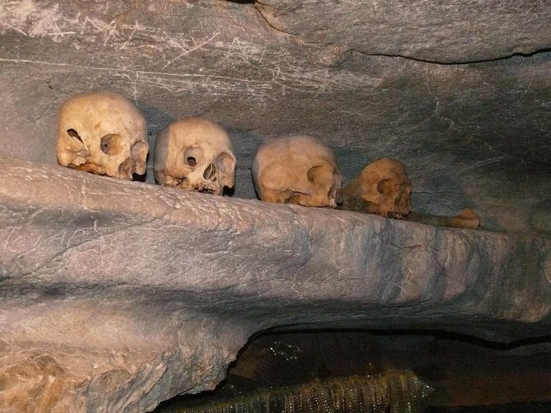 Ilustrasi - jenazah orang meninggal tidak dikubur. (Flickr/Alberto Wijaya)