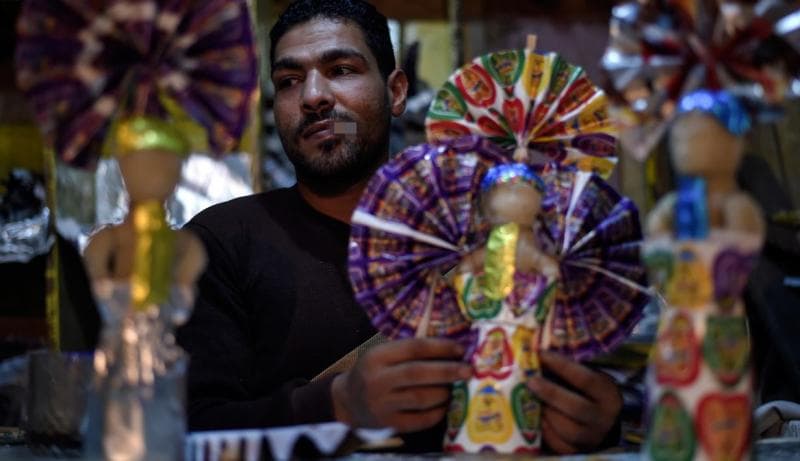 Tradisi menghias permen saat Maulid Nabi di Mesir. (Liputan 6)<br>