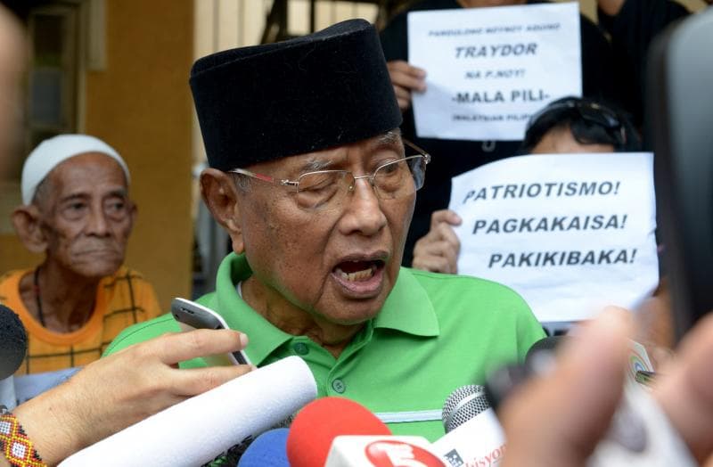 Jamalul Kiram III, sultan termiskin di dunia dari Kesultanan Sulu. (AFP/Jay Directo)