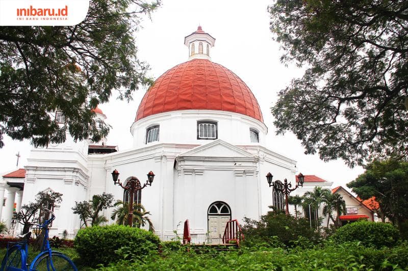 Meski tampak megah dari luar, Gereja Blenduk mengalami banyak kerusakan di dalamnya. (Inibaru.id/ Triawanda Tirta Aditya)<br>