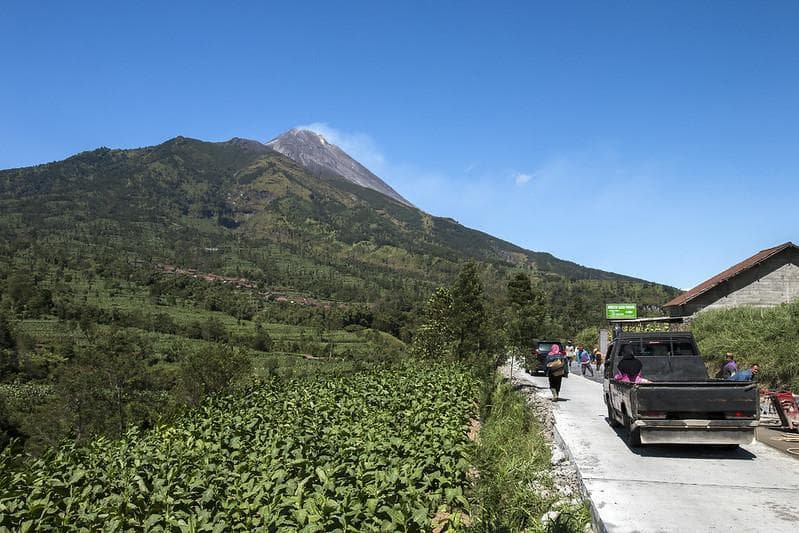 Sejumlah dusun masuk dalam lokasi potensi bencana erupsi Merapi. (Flickr/

Rokok Indonesia)