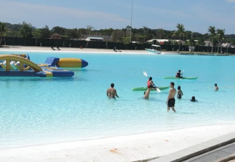 Ada banyak wahana lain yang bisa membuat liburanmu makin sempurna. (Seindo)<br>