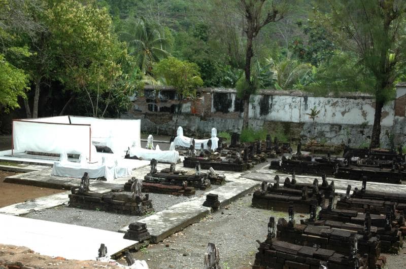 Makam Banyusumurup. (Kemendikbud)