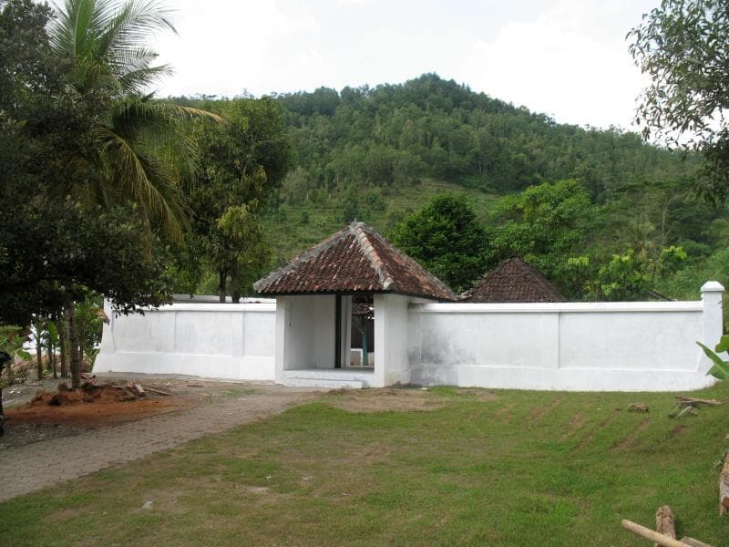 Jadi tempat bersemayamnya para pendosa kerajaan. (Kemendikbud)