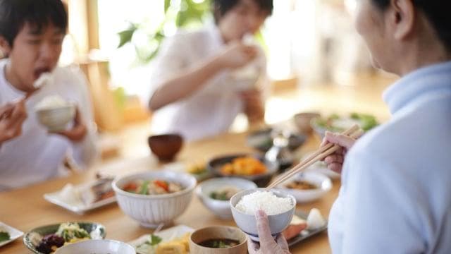 Amati cara mereka makan. (Istockphoto)