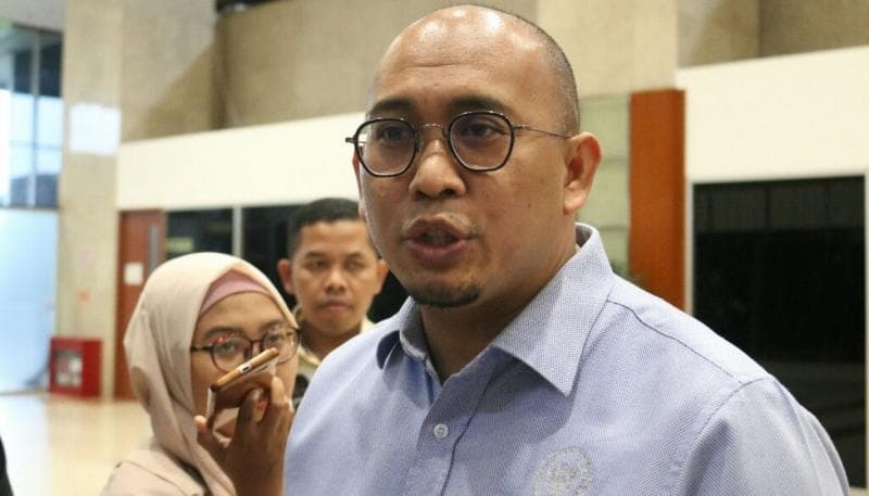 Andre Rosiade, Anggota DPR RI yang menggerebek PSK di Padang. (Reqnews.com)