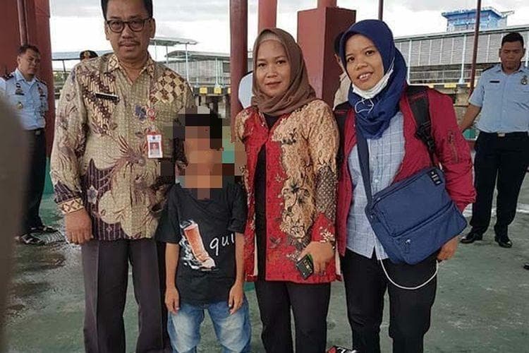 B, bocah kleptomania yang mengonsumsi narkoba sejak bayi. (Kompas/Ahmad Dzulviqor)