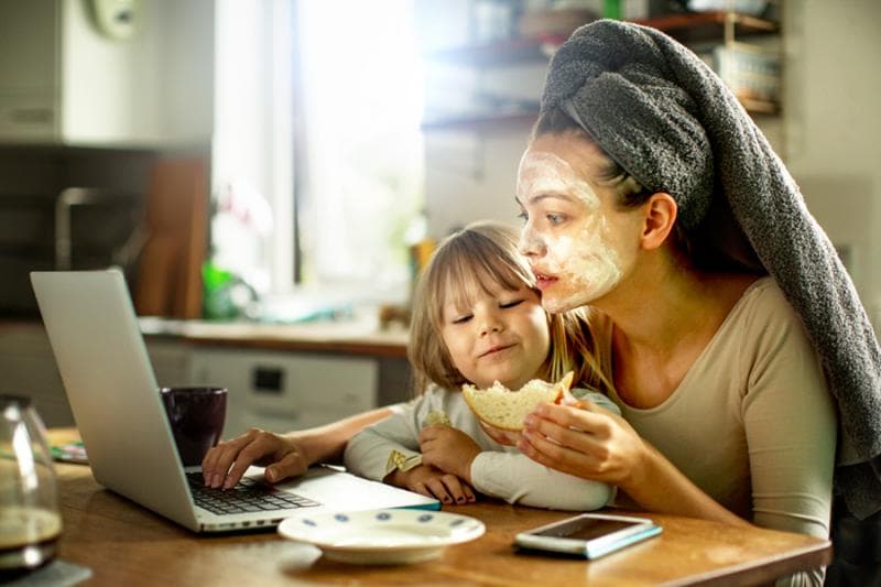 Ibu tunggal selalu serbabisa. (Mindbodygreen.com)