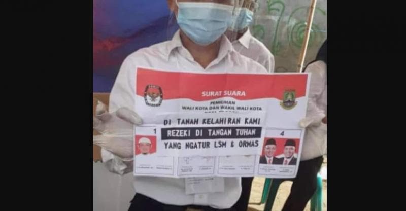 Warga justru curhat di surat suara. (Twitter/pendooosa)