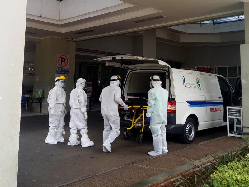 Petugas ambulance pun akan mendapat vaksin. (Inibaru.id/ Triawanda Tirta Aditya)<br>