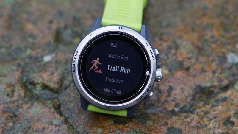 Cari jam dengan tampilan layar yang mumpinu ya. (Wereable)