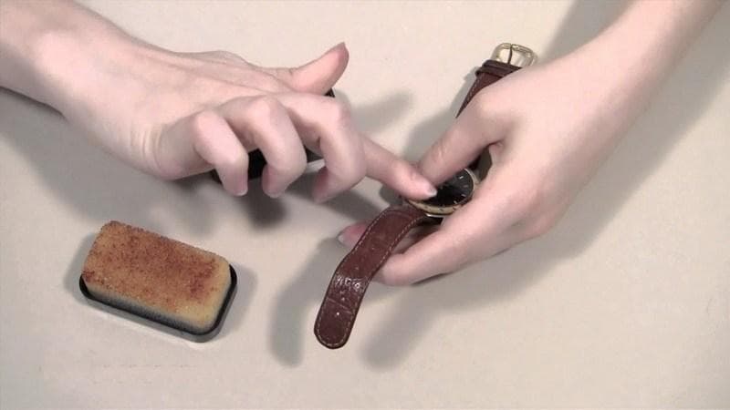 Gunakan pembersih khusus. (Radatimes)