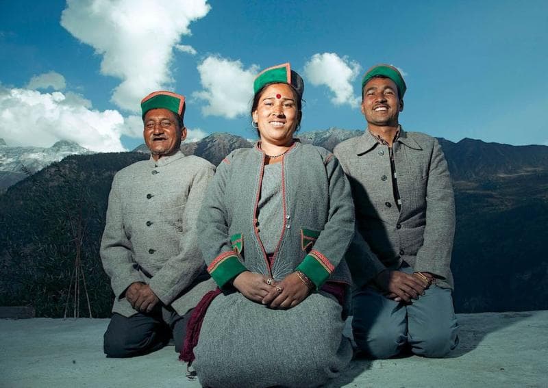 Menikahi satu lelaki berarti menikahi seluruh saudara lelakinya. (The news kick)