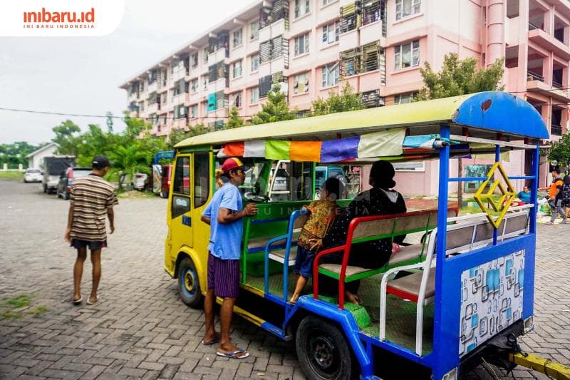 Melayani warga rusun Kaligawe. (Inibaru.id/ Audrian F)<br>