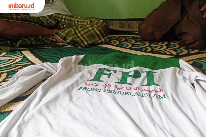 Kaos FPI milik eks snggotanya yang masih loyal. (Inibaru.id/ Zulfa Anisah)