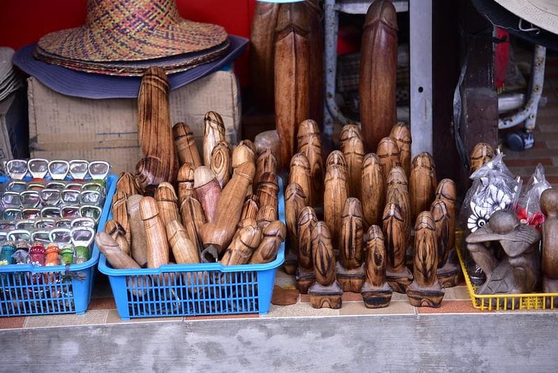 Lolok dianggap sebagai bagian budaya Bali. (Flickr/shankaronline)