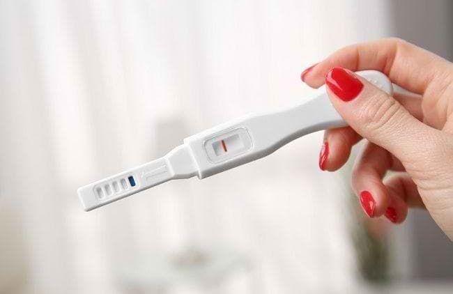 Langsung pakai test pack begitu dibuka. (Shutterstock)