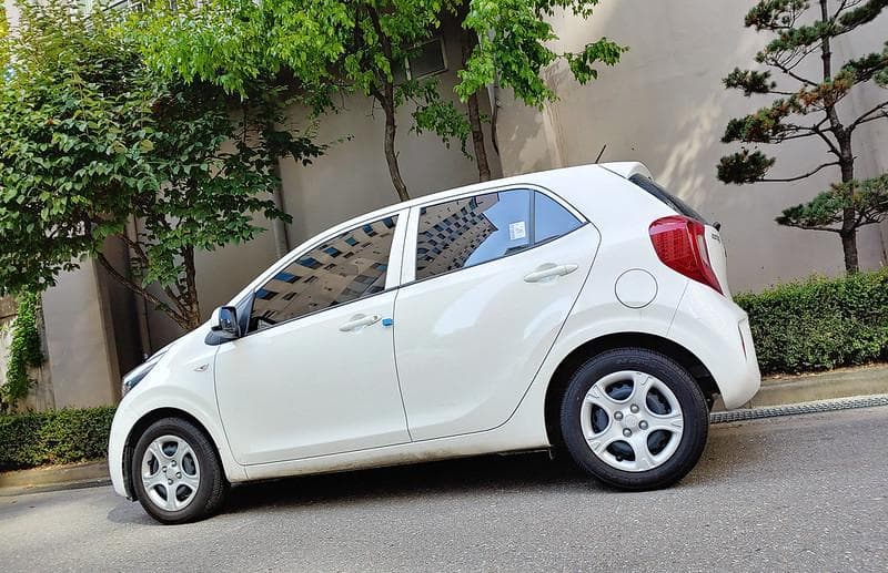 Aturan pembatasan usia mobil mempengaruhi penjualan mobil bekas. (Flickr/ Aaron Yoo)