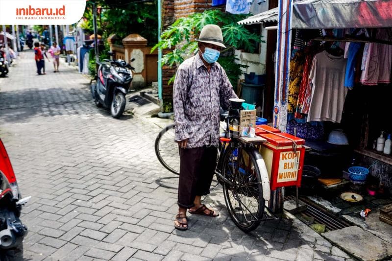 Kesetiaan Tomo patut diacungi jempol. (Inibaru.id/ Audrian F)<br>