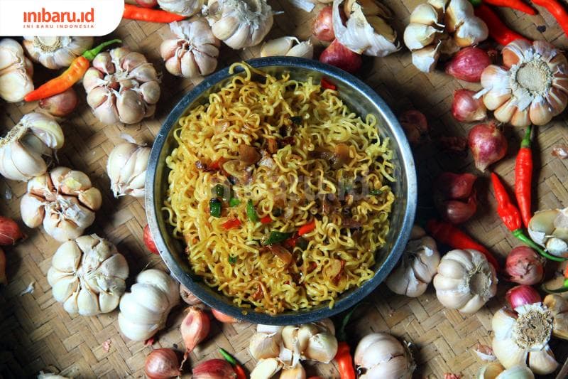 Peracik bumbu Indomie goreng, Nunuk Nuraini meninggal duina. (Inibaru.id/ Triawanda Tirta Aditya)<br>