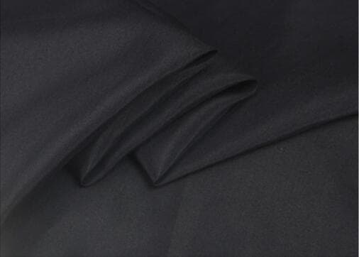 Madrais mengajarkan agar pengikut Sunda Wiwitan dikafani dengan kain hitam. (Aliexpress)