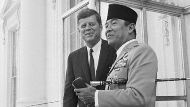 Kekuatan magia apa di balik tongkat Bung Karno? (Viva)