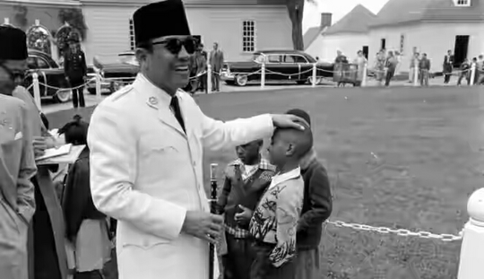 Bagaimana Bung Karno dapat lolos dari penembakan? (Kaskus)