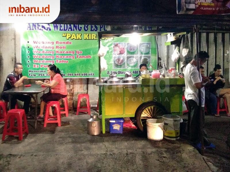 Konsisten Jaga Rasa, Wedang dan Es Puter Pak Kirman Semarang Eksis Hingga Empat Dekade 