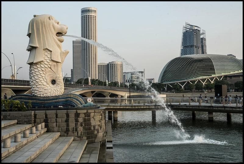 Singapura juga sudah menerapkan bebas visa bagi WNI. (Flickr/John Shebalso)