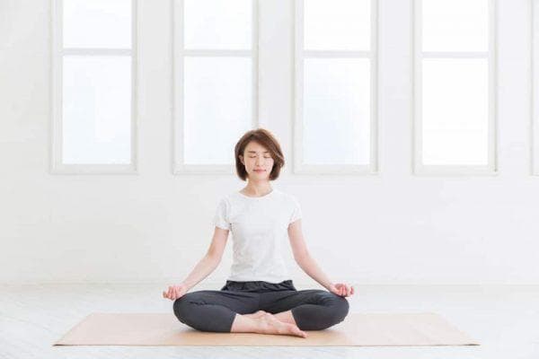 Pusatkan pikiran dan bermeditasi. (Shutterstock)