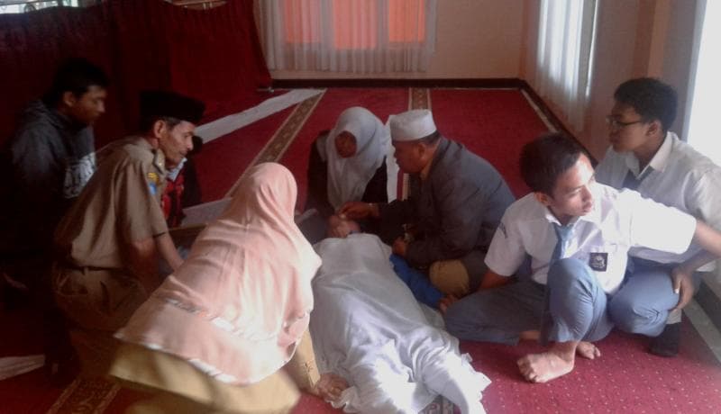 Penyebab kesurupan massal bisa dijelaskan dari sisi medis. (CurupEkspress/Ike)