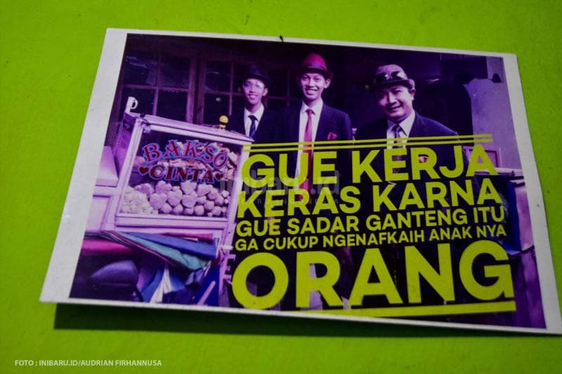 Poster bikinan diri sebagai motivasi dalam bekerja.