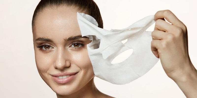 Sering Pakai Sheetmask Tapi Nggak Kunjung Glowing? Mungkin Kamu Lakukan Kesalahan Ini