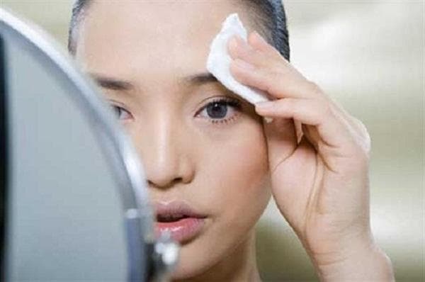 Bersihkan wajahmu dulu. (Cewekbanget.grid)