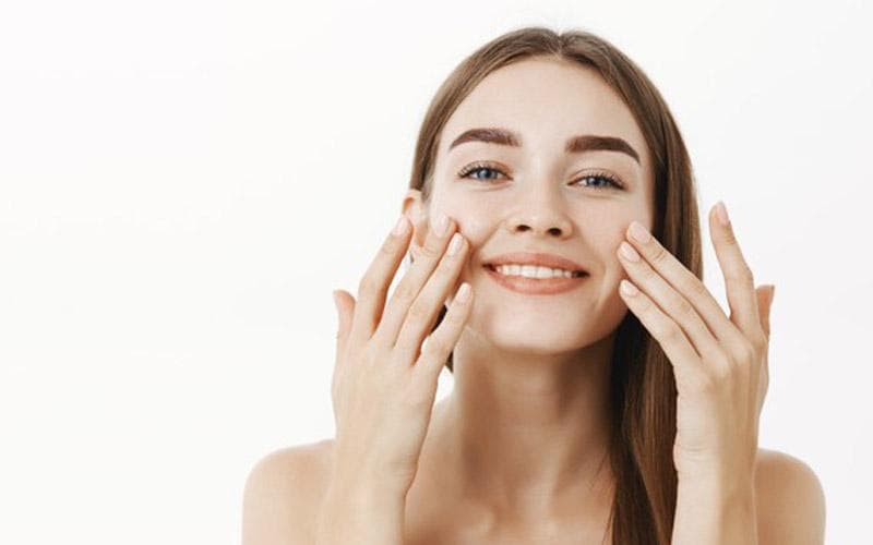 Ladies, Berikut Tips Memilih Serum Mengecilkan Pori-Pori Terbaik
