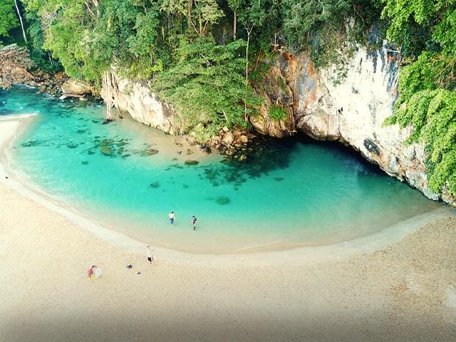 Sungai Tamborasi bermuara di Laut Flores. (Instagram/Laodejailani)