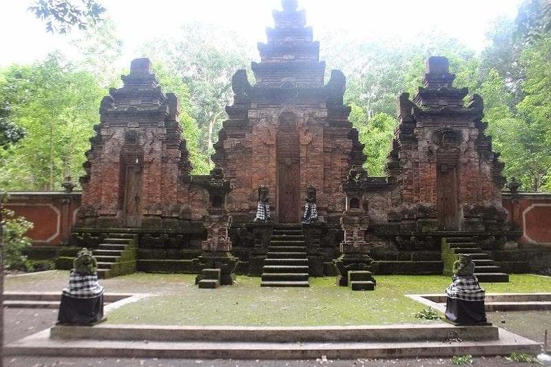 Pura Luhur Giri Salaka. (Wisatabaru.com)