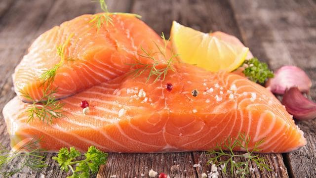 Ikan salmon kaya kandungan omega-3. (iStockphoto)<br>
