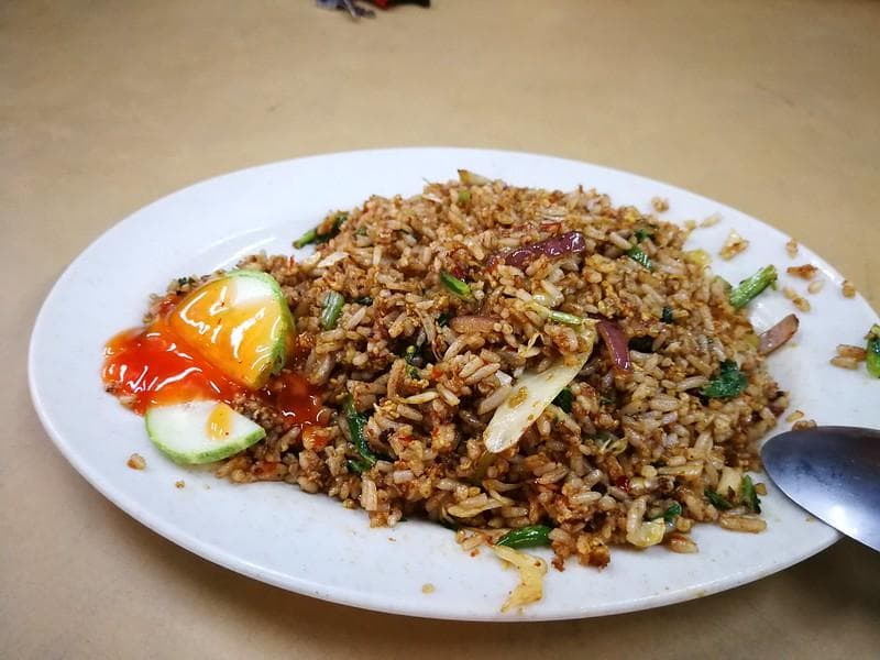 Nasi goreng. (Flickr/

Chun Yeong Lim)