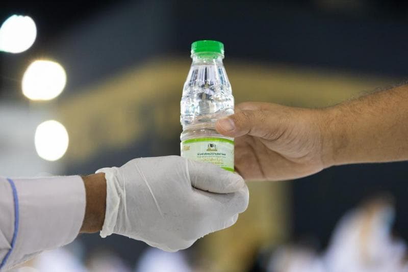 Air zamzam. (Twitter/theholymosques)