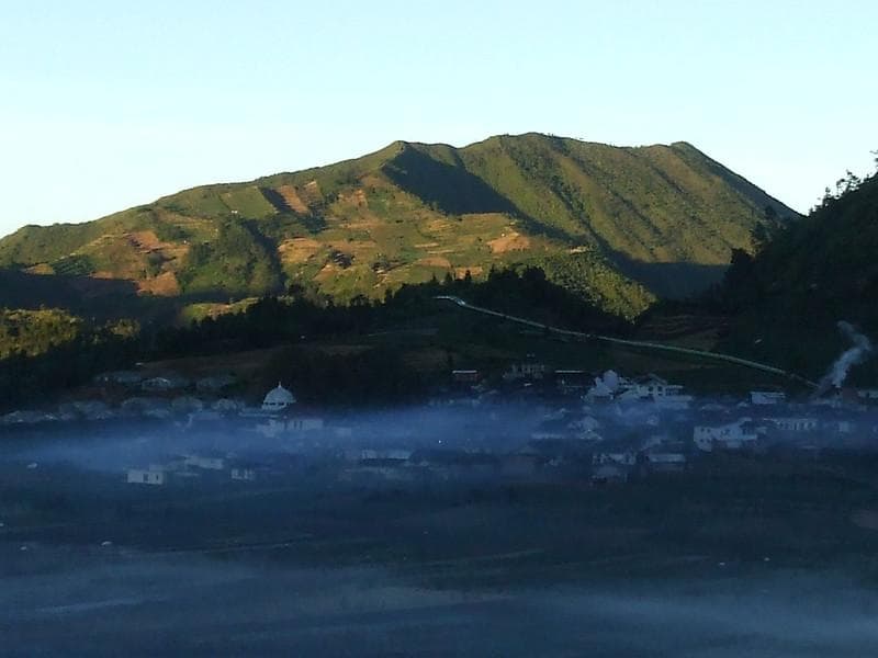 Wisata ke Dieng Banjarnegara Seharian, Bisa Berkunjung ke Mana Saja?