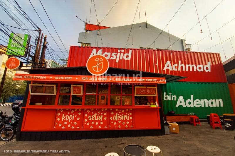 Selain mendengarkan kajian selama Ramadan, kamu juga bisa ngopi dan nongki di sini semalaman.<br>