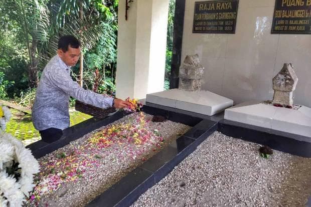 Makam Tuan Rondahaim kerap dikunjungi pejabat. (Sindonews)