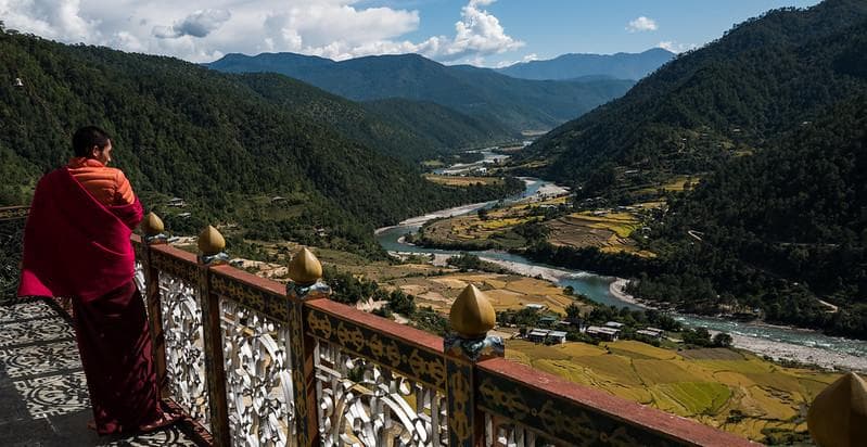 Bhutan, negara anti miskin dengan warga paling bahagia di dunia. (Flickr/

Adam Singer)