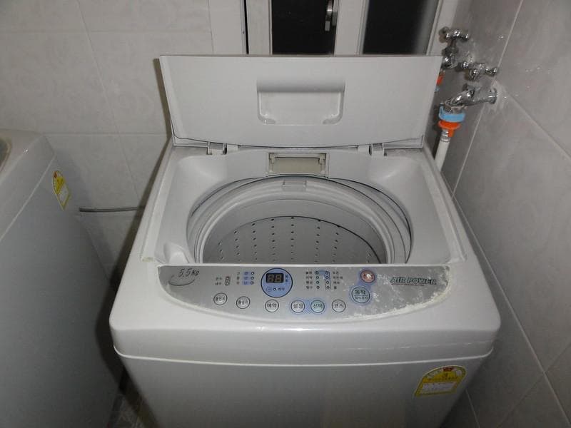 Mesin cuci 1 tabung. (Flickr/

jgmarcelino)