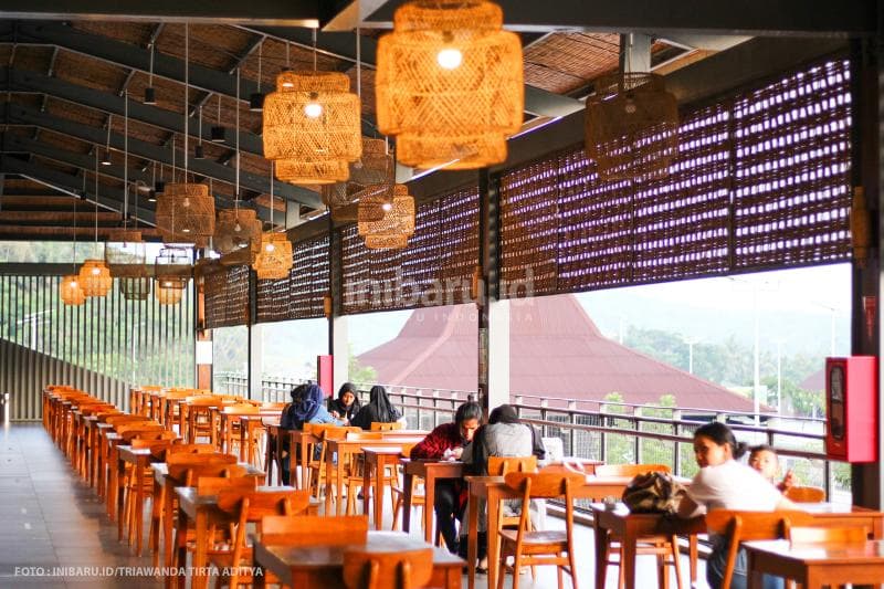 Tempat kuliner juga disajikan dengan arsitektur yang kece.<br>