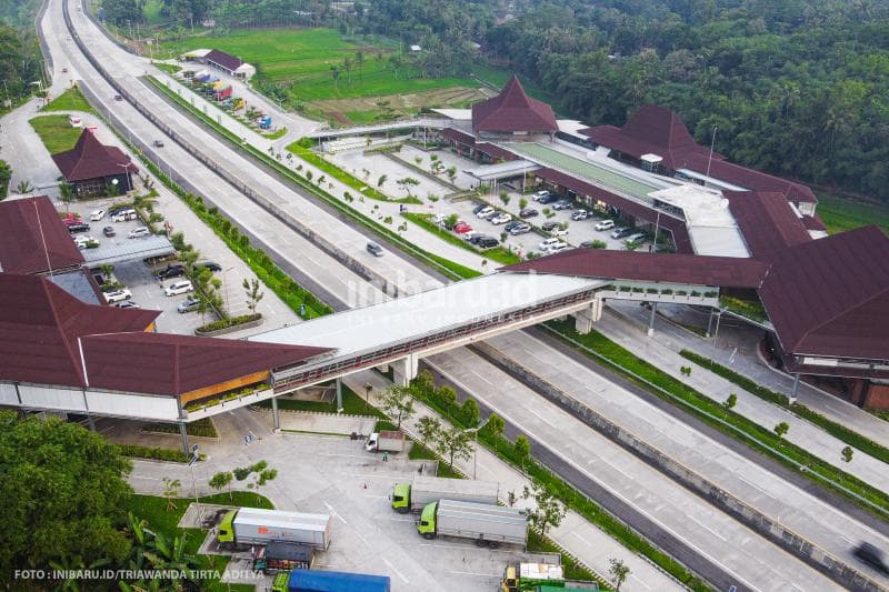 Penampakan Sky Bride yang menghubungkan dua sisi Rest Area Pendopo.&nbsp;<br>