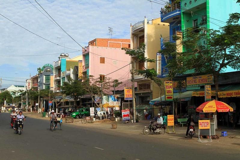 Vietnam juga memberlakukan lockdown. (Flickr/

guido da rozze)
